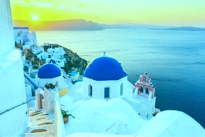 Mia, 28 — Escort in Okhthia, Greece