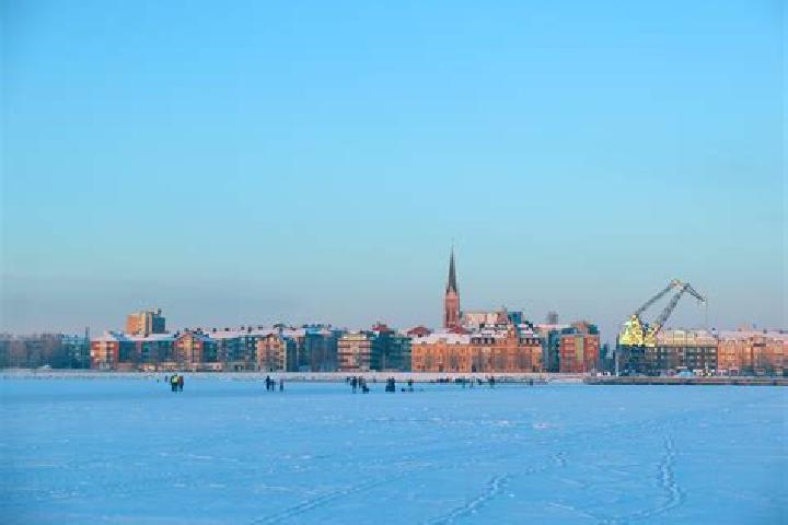 Mia, 28 — Escort in Pitea, Sweden
