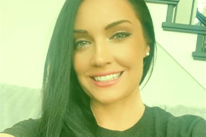 Mia, 28 — Escort in San Martin Rinconada, Mexico