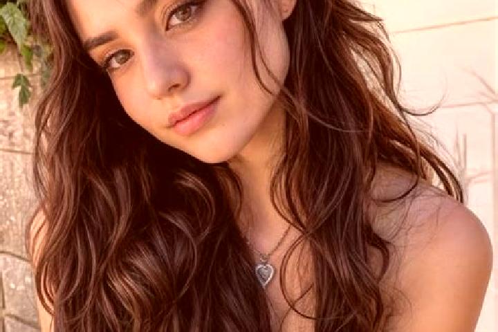 Mia, 29, a auburn hazel-eyed middle eastern companion based in Wennbuttel. Offering Prostate Massage, Deep French Kissing, BDSM. Available for incall and out...