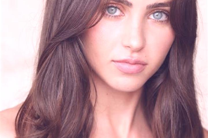 Mia, 29, a blonde brown-eyed middle eastern companion based in Cona. Offering Roleplay, Overnight, OWO. Available for incall and outcall, day and evening dates.