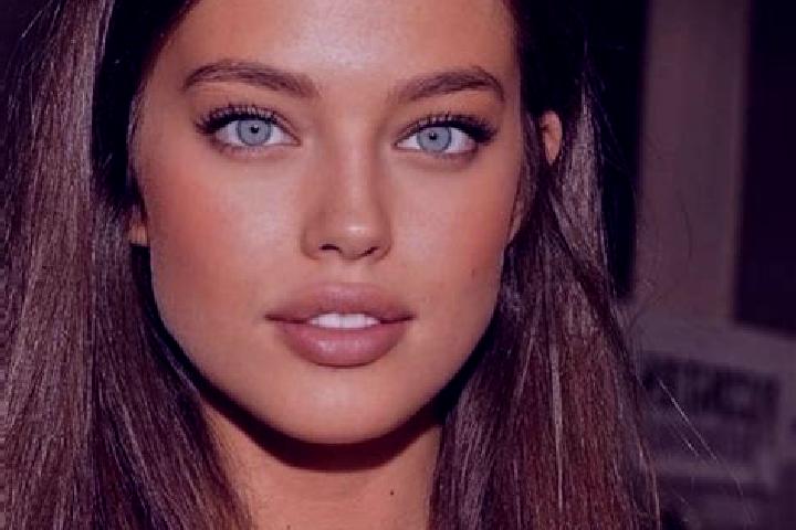 Mia, 29, a chestnut grey-eyed middle eastern companion based in Monfumo. Offering GFE, Girlfriend Experience, Fetish, Erotic Massage, Party Girl. Available f...