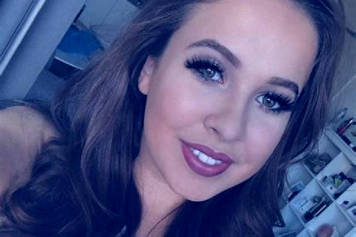 Mia, 29, a red brown-eyed caribbean companion based in Jeffersontown. Offering GFE, Party Girl, Couples, Prostate Massage. Available for incall and outcall, ...
