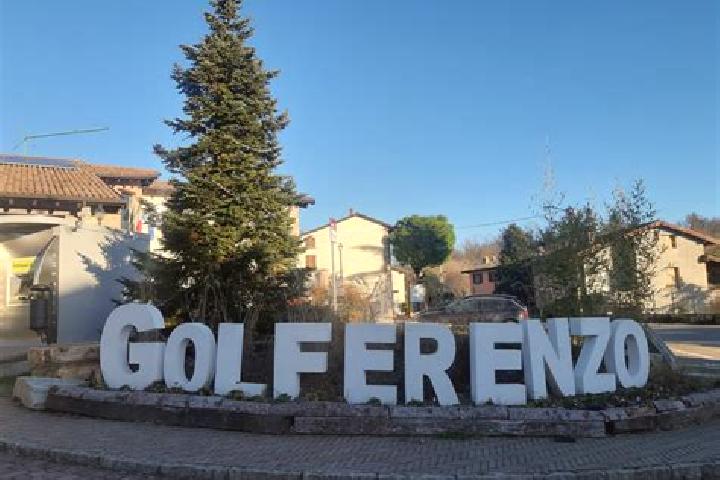 Mia, 29 — Escort in Golferenzo, Italy