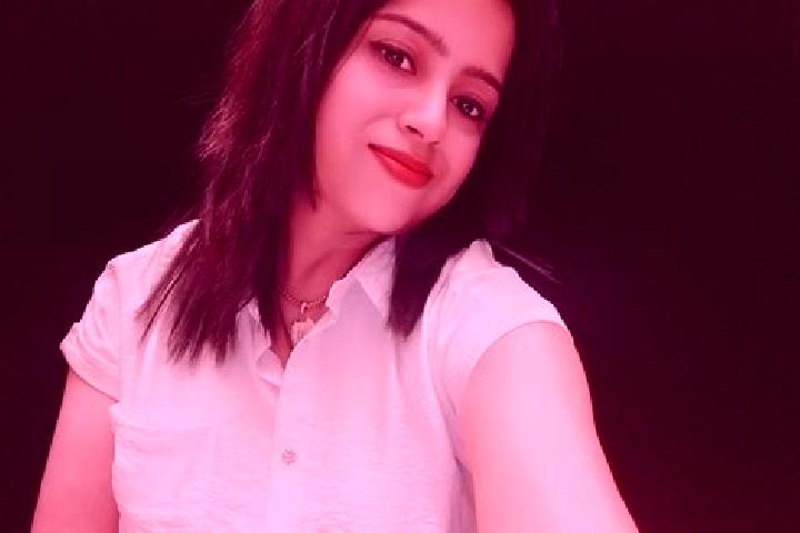 Mia, 29 — Escort in Kapuria, India