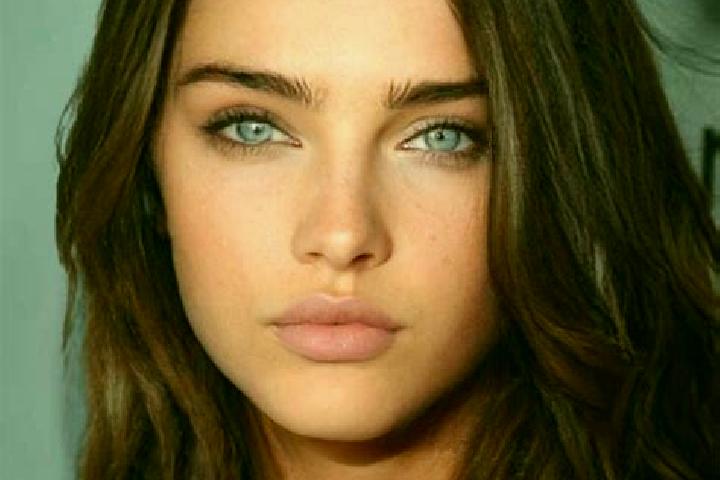 Mia, 30, a brunette grey-eyed caucasian companion based in Gonzales. Offering 69, Girlfriend Experience, Overnight. Available for incall and outcall, overnig...