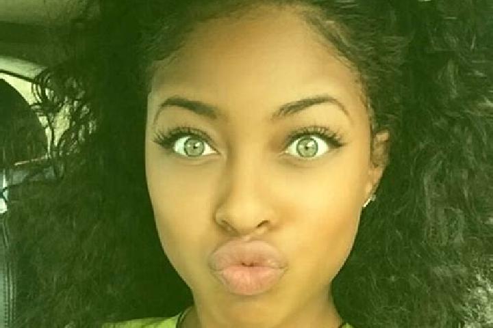 Mia, 30, a chestnut green-eyed ebony companion based in Lazy pod Makytou. Offering Prostate Massage, Duos, Dinner Date, Travel Companion, Party Girl. Availab...