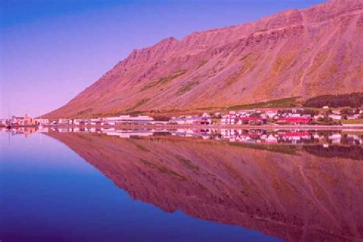 Mia, 30 — Escort in Isafjoerdur, Iceland
