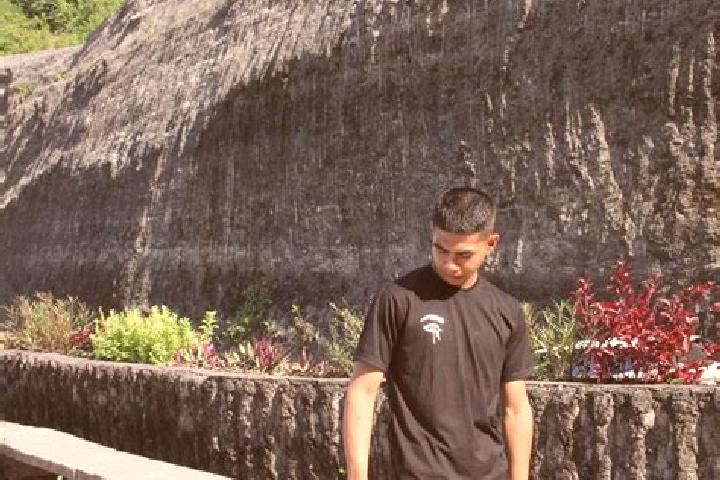 Mia, 30 — Escort in Kletek, Indonesia