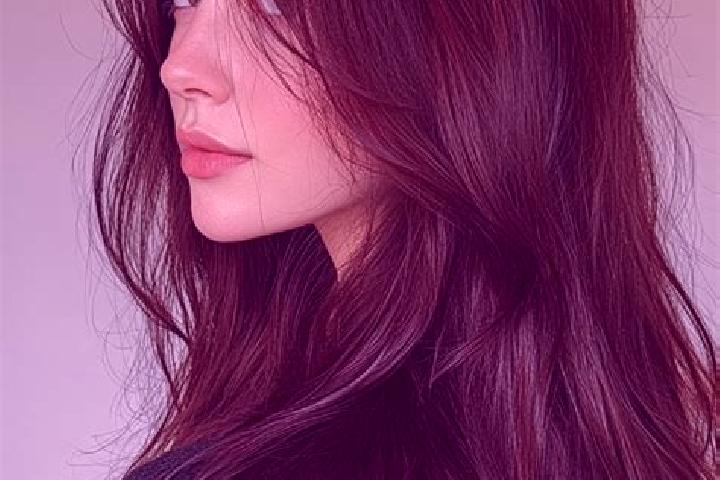 Mia, 31, a auburn brown-eyed ebony companion based in Griesingen. Offering Girlfriend Experience, Couples, OWO, BDSM, Dinner Date. Available for incall and o...