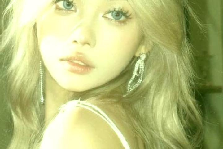 Mia, 31, a blonde blue-eyed asian companion based in Las Juntas de Chamicari. Offering Roleplay, Tantra, GFE. Available for incall and outcall, overnight boo...