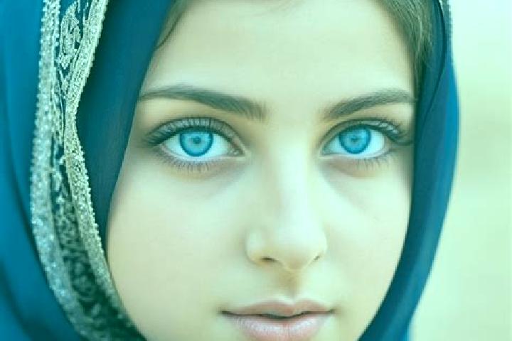 Mia, 31, a blonde brown-eyed middle eastern companion based in Kanie. Offering Duos, Massage, Striptease. Available for incall and outcall, overnight booking...