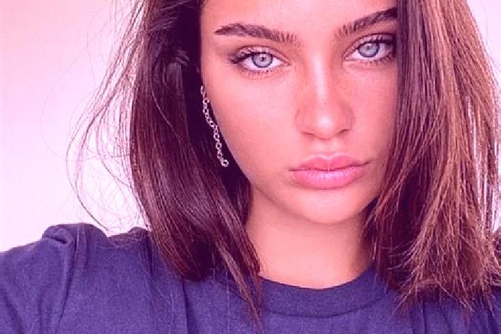 Mia, 31, a brunette blue-eyed indian companion based in Paderne. Offering Dinner Date, 69, A-Level, GFE, Party Girl. Available for incall and outcall, overni...