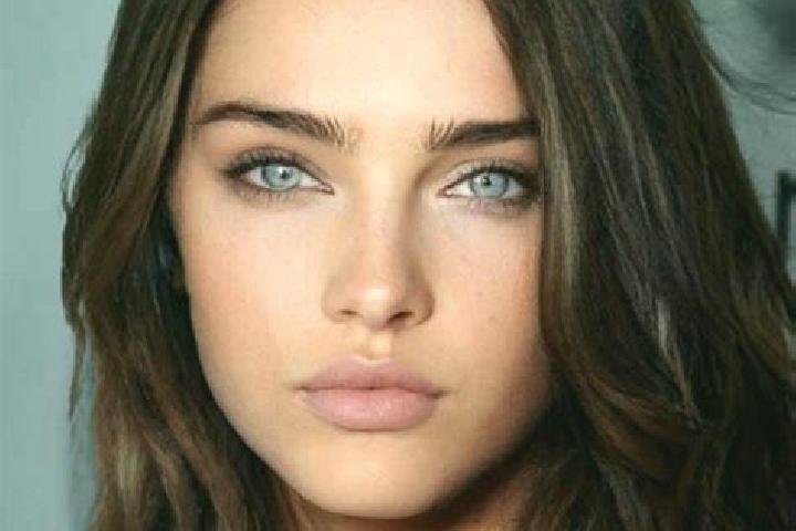 Mia, 31, a brunette green-eyed caribbean companion based in Edd. Offering Deep French Kissing, OWO, Striptease. Available for incall and outcall, day and eve...