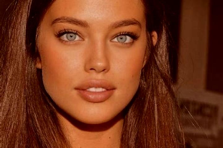 Mia, 31, a chestnut grey-eyed caucasian companion based in Dellfeld. Offering Tantra, Girlfriend Experience. Available for incall and outcall, day and evenin...