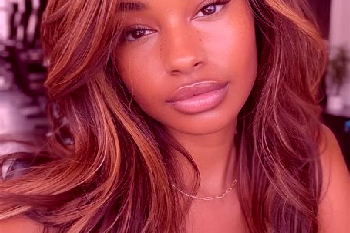 Mia, 31, a dark blonde brown-eyed mixed companion based in Neutral Bay. Offering OWO, Dinner Date, BDSM. Available for incall and outcall, day and evening da...