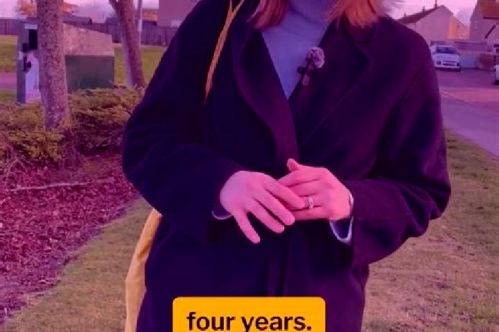 Mia, 31 — Escort in Coalburn, United Kingdom