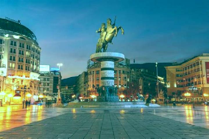 Mia, 31 — Escort in Karatmanovo, North Macedonia