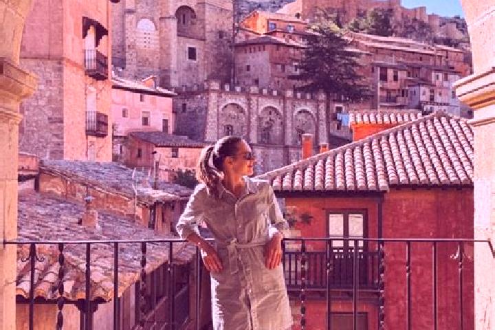 Mia, 31 — Escort in Monterde de Albarracin, Spain