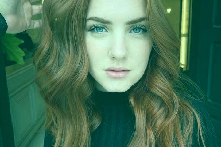 Mia, 32, a auburn blue-eyed middle eastern companion based in Porte Saint-Denis. Offering BDSM, Massage, Couples, OWO, GFE. Available for incall and outcall,...
