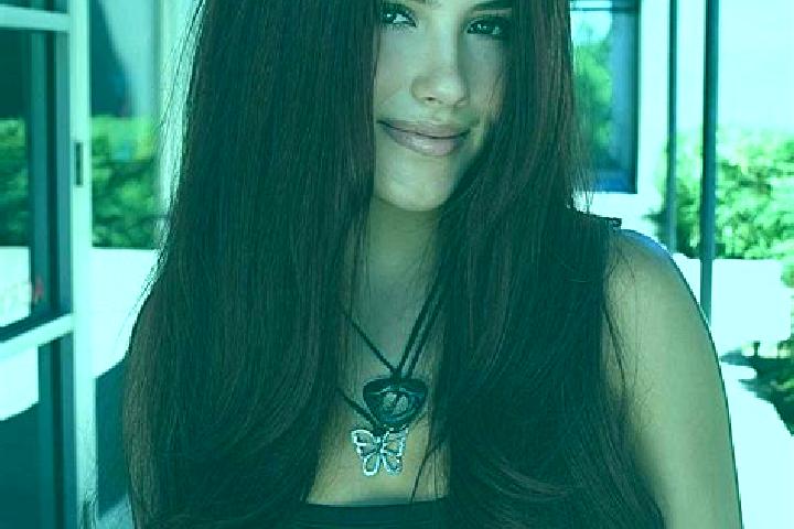 Mia, 32, a auburn dark-eyed indian companion based in Oguzeli. Offering Massage, Party Girl, CIM, 69. Available for incall and outcall, overnight bookings av...