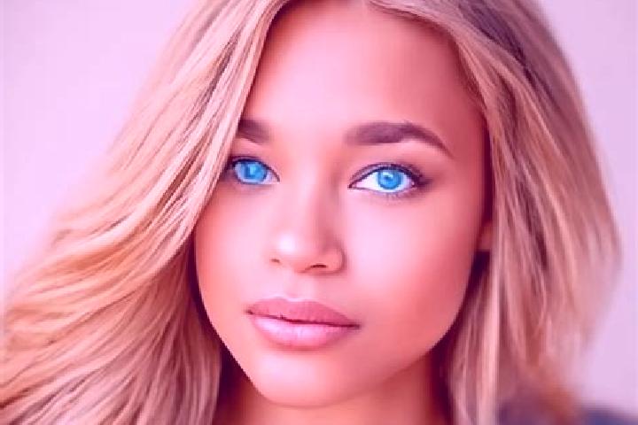 Mia, 32, a blonde blue-eyed latina companion based in Wudong. Offering Deep French Kissing, Couples, Party Girl, Erotic Massage. Available for incall and out...