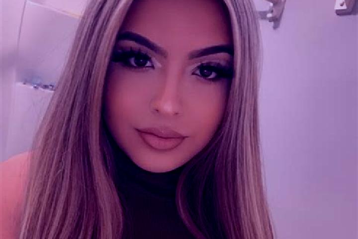 Mia, 32, a blonde brown-eyed latina companion based in Insjon. Offering Couples, Massage, Duos. Available for incall and outcall, overnight bookings available.