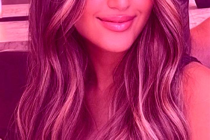 Mia, 32, a dark blonde brown-eyed middle eastern companion based in Madayi. Offering Party Girl, A-Level, Travel Companion, Erotic Massage. Available for inc...