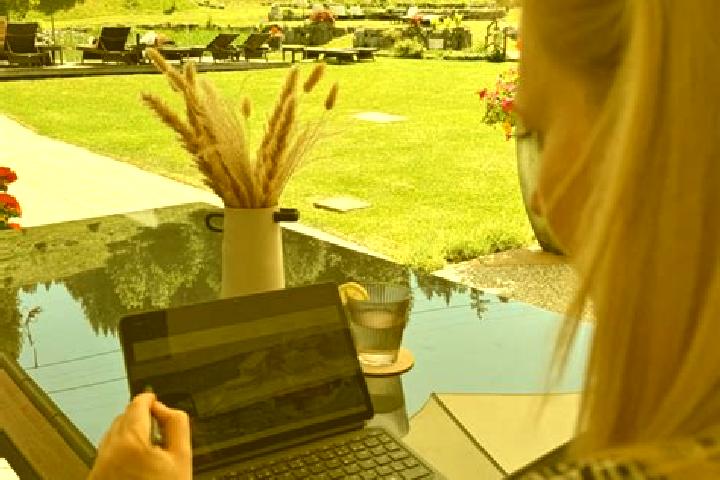 Mia, 32 — Escort in Buerserberg, Austria