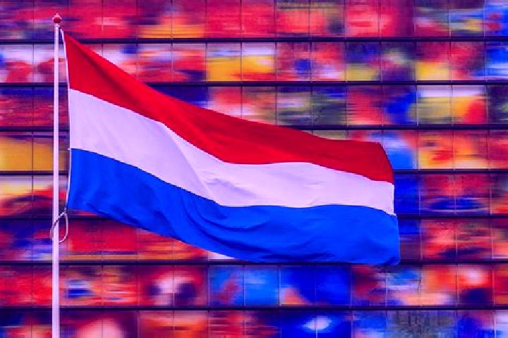Mia, 32 — Escort in Hulst, Netherlands