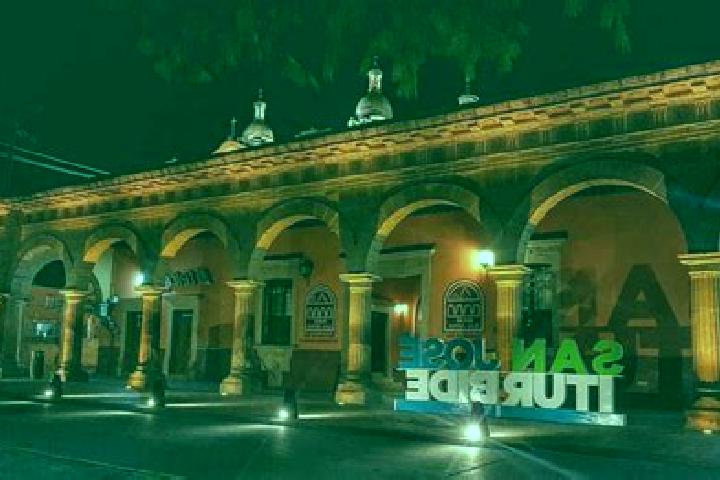 Mia, 32 — Escort in San Jose Iturbide, Mexico