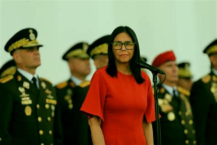 Mia, 32 — Escort in San Pedro de Coche, Venezuela