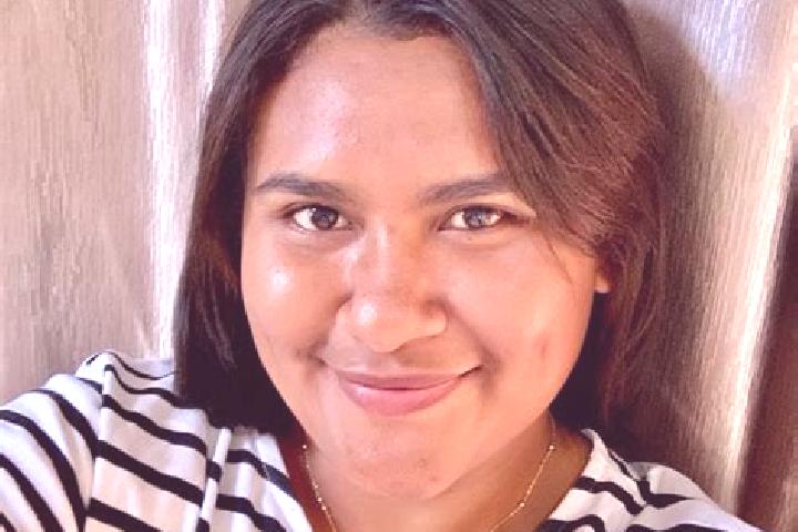 Mia, 32 — Escort in Tualeu, Indonesia
