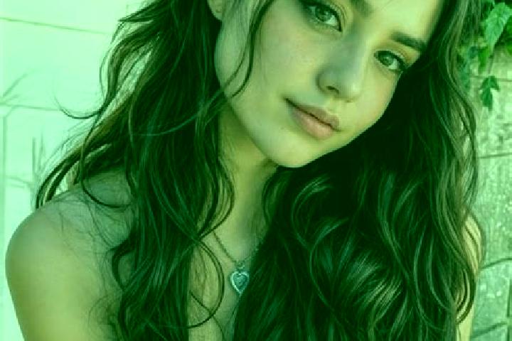 Mia, 33, a auburn brown-eyed slavic companion based in Fantasina. Offering Dinner Date, Erotic Massage, Prostate Massage, Party Girl. Available for incall an...