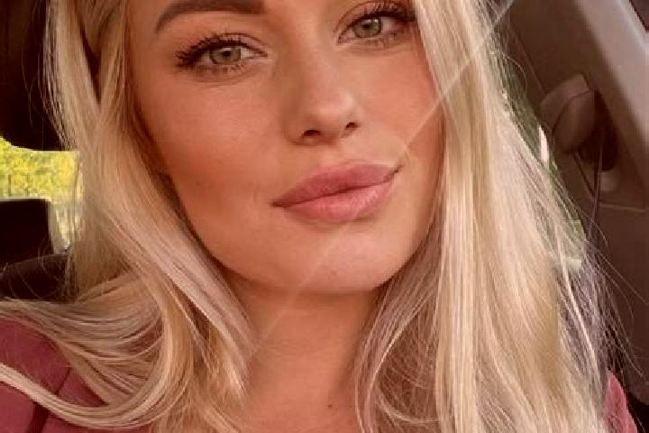 Mia, 33, a blonde hazel-eyed caucasian companion based in Gramalote. Offering Girlfriend Experience, Fetish, Party Girl, Domination. Available for incall and...