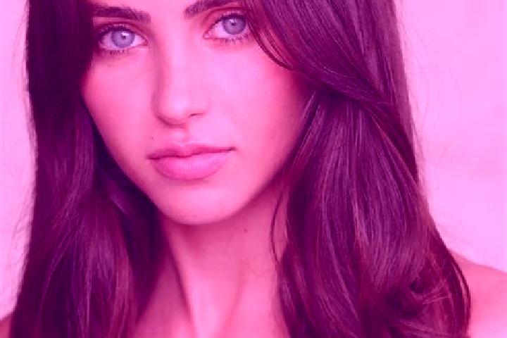 Mia, 33, a brunette brown-eyed latina companion based in Pakemitan. Offering Domination, Deep French Kissing, Striptease. Available for incall and outcall, d...