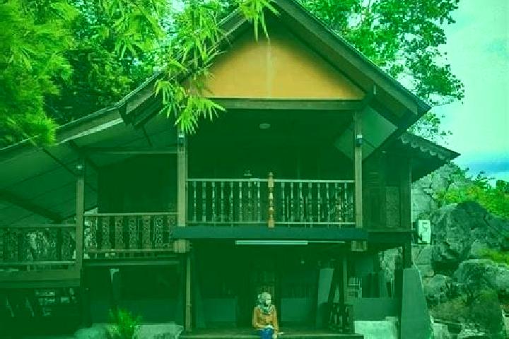 Mia, 33 — Escort in Kampung Oran, Malaysia