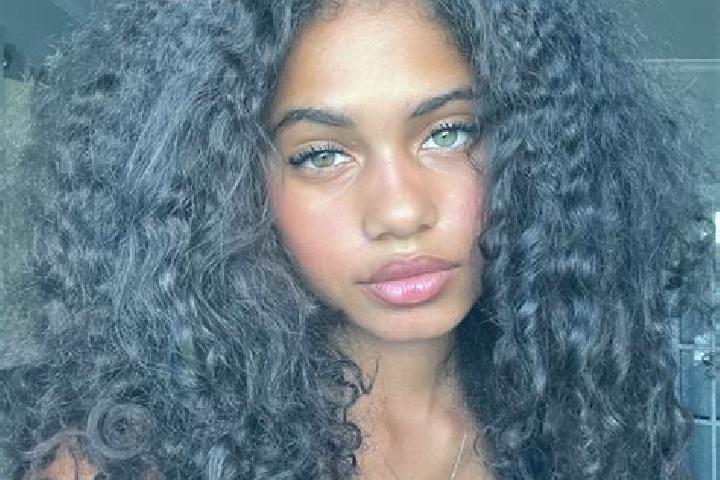 Mia, 34, a black grey-eyed ebony companion based in Chicuasen. Offering CIM, Deep French Kissing, Party Girl. Available for incall and outcall, day and eveni...