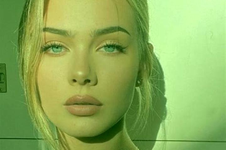 Mia, 34, a blonde brown-eyed european companion based in Proaspeti. Offering A-Level, Overnight, Deep French Kissing. Available for incall and outcall, overn...