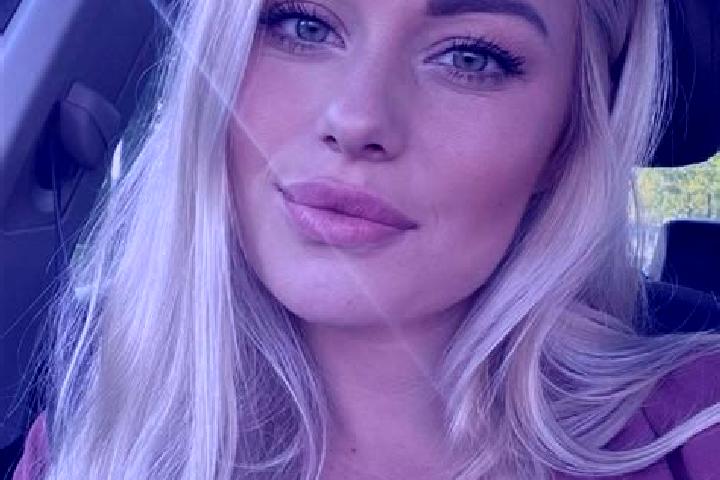 Mia, 34, a blonde hazel-eyed caucasian companion based in Nova Basan. Offering Tantra, BDSM, Massage, A-Level, Overnight. Available for incall and outcall, d...