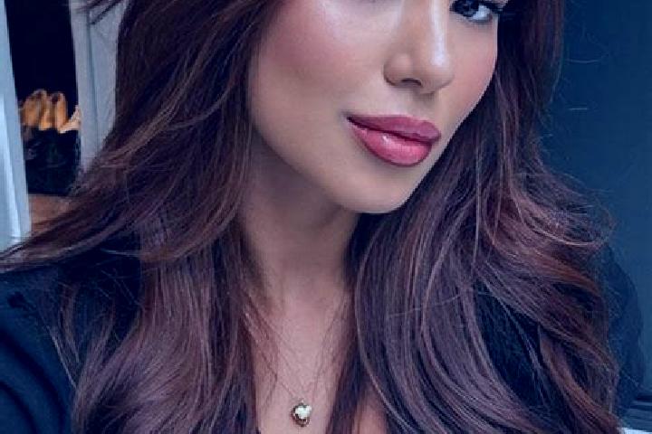 Mia, 34, a chestnut brown-eyed latina companion based in Barrio Acosta Lagunes. Offering Duos, Massage. Available for incall and outcall, day and evening dates.