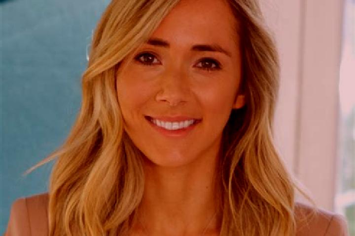 Mia, 34 — Escort in Alderson, United States