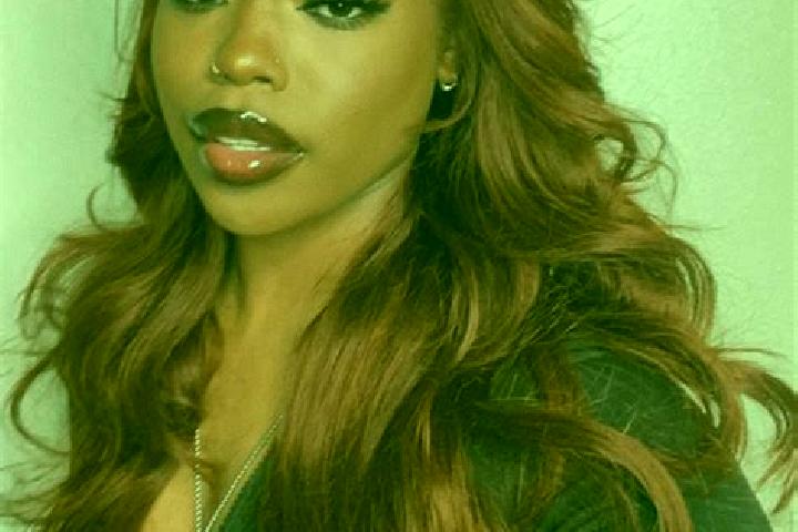 Mia, 35, a auburn amber-eyed ebony companion based in Baqulo Sanyo. Offering CIM, Tantra, Domination. Available for incall and outcall, day and evening dates.