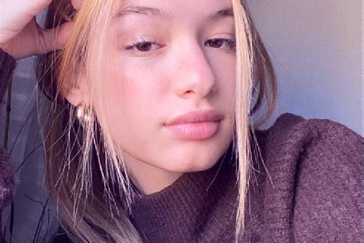 Mia, 35, a blonde brown-eyed caucasian companion based in Calangain. Offering Girlfriend Experience, BDSM, Couples. Available for incall and outcall, day and...