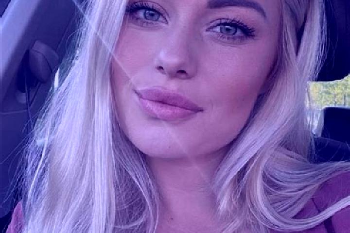 Mia, 35, a blonde hazel-eyed caucasian companion based in Paravakar. Offering Travel Companion, A-Level, Couples. Available for incall and outcall, overnight...