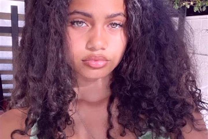 Mia, 35, a chestnut green-eyed mixed companion based in Terang. Offering Travel Companion, OWO, Deep French Kissing. Available for incall and outcall, day an...