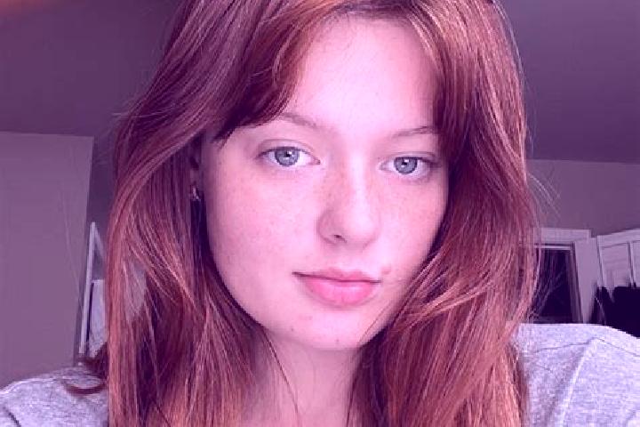 Mia, 35, a red green-eyed european companion based in Lavau-sur-Loire. Offering A-Level, Tantra, Travel Companion. Available for incall and outcall, overnigh...
