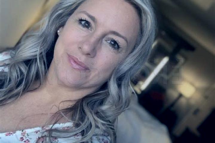Mia, 35, a red grey-eyed european companion based in Higashikagawa. Offering Girlfriend Experience, Domination, Fetish, Overnight, GFE. Available for incall ...