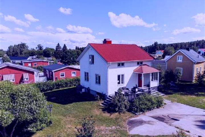 Mia, 35 — Escort in Bergsviken, Sweden