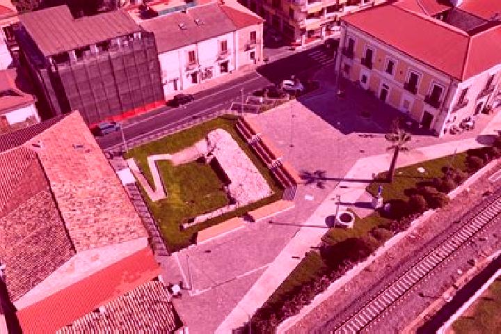 Mia, 35 — Escort in Bovalino Superiore, Italy